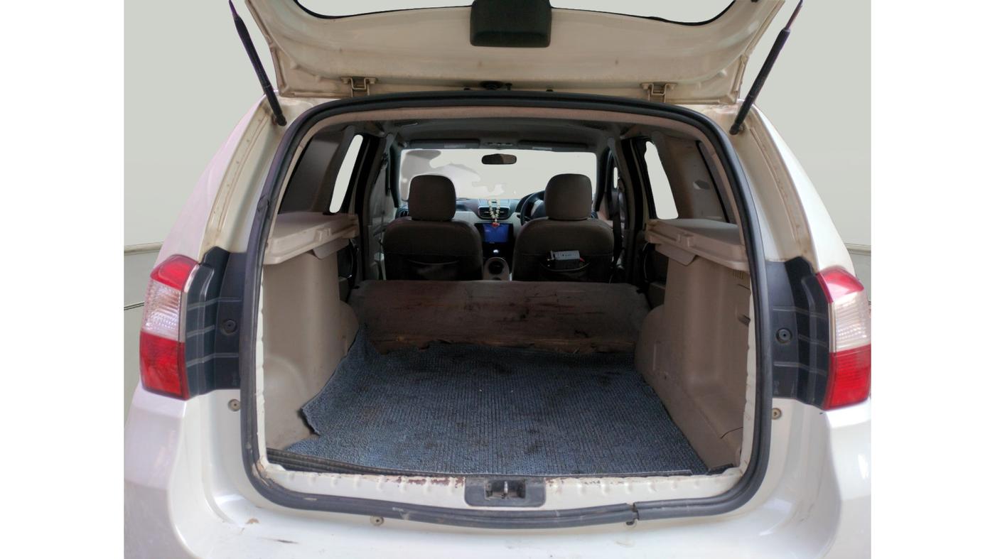 2014 Nissan Terrano XV D THP PREMIUM 110 PS, Diesel, Manual, 1,94,138 km, exterior