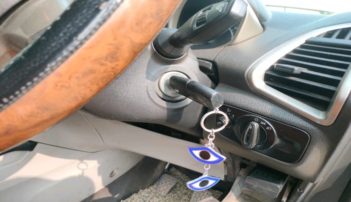 2014 Ford Ecosport TITANIUM 1.5L DIESEL, Diesel, Manual, 2,67,493 km, interior