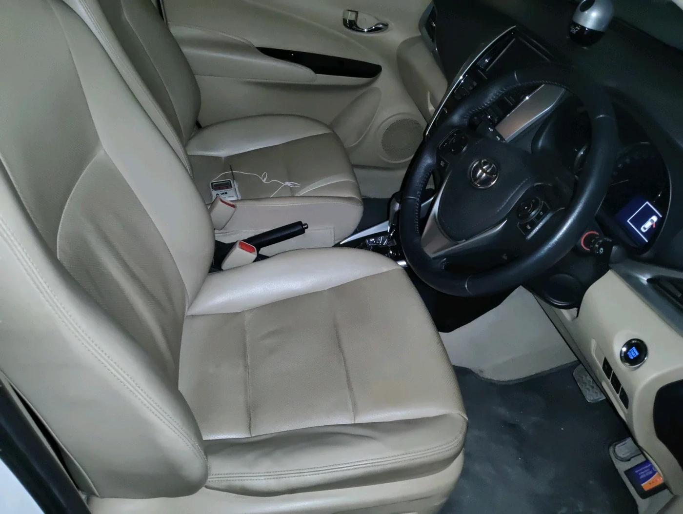 2018 Toyota YARIS VX CVT, Petrol, Automatic, 19,400 km, interior