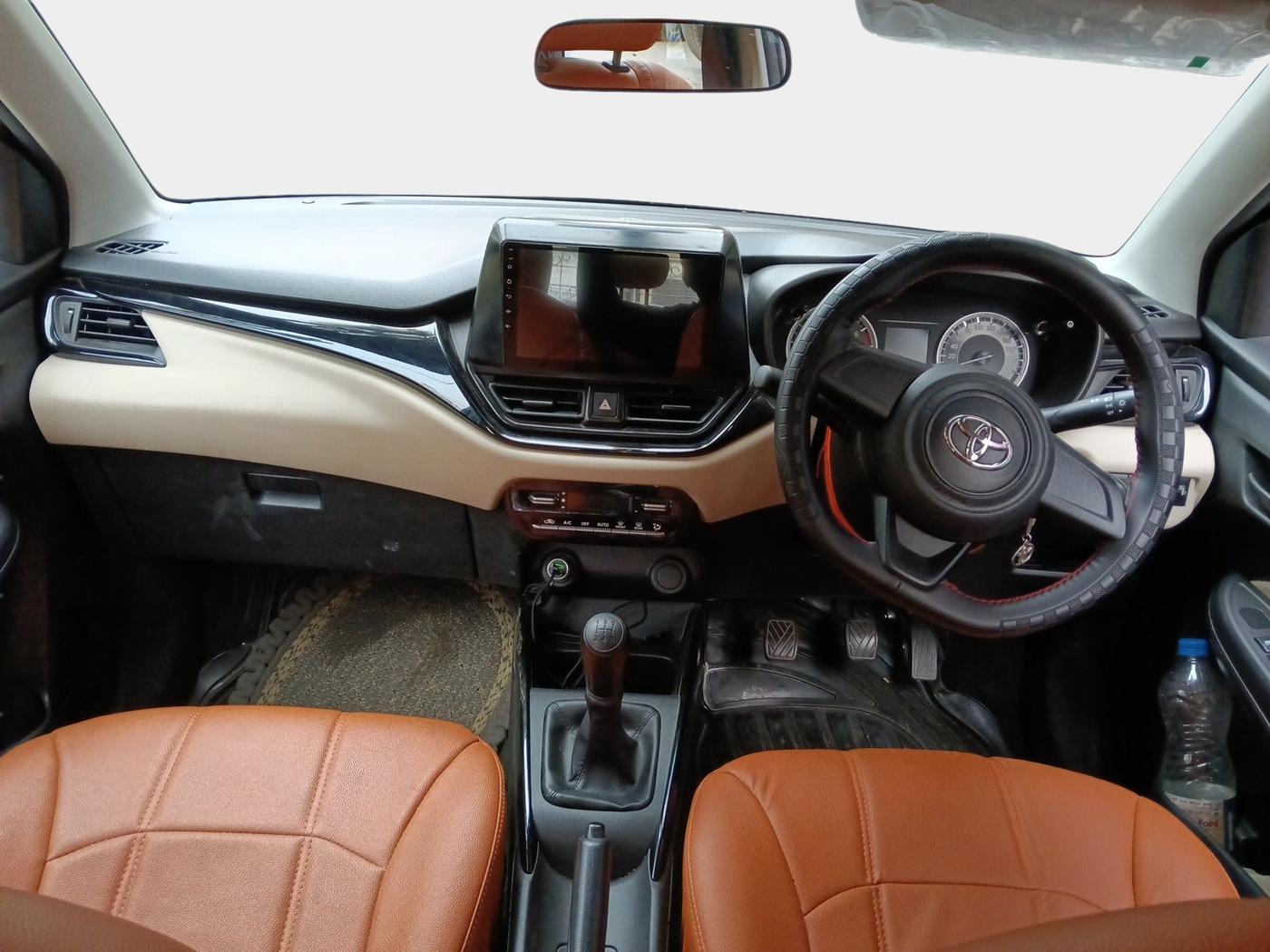 2023 Toyota Glanza E, Petrol, Manual, 26,843 km, interior