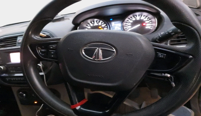 2018 Tata Tiago XZ PETROL, Petrol, Manual, 42,884 km, interior