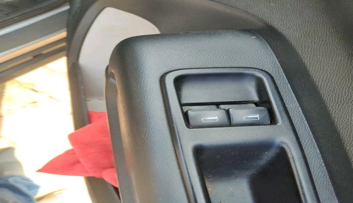 2023 CITROEN C3 Shine 1.2 Turbo Dual Tone, Petrol, Manual, 34,493 km, interior