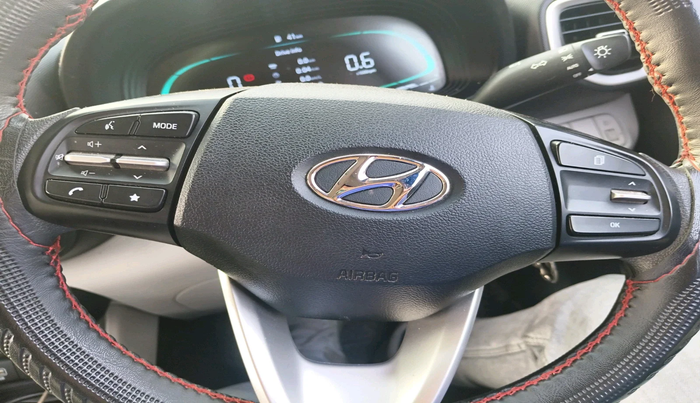 2023 Hyundai VENUE S(O) 1.2, Petrol, Manual, 29,866 km, interior