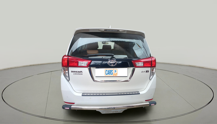 2024 Toyota Innova Crysta GX Plus 8 STR, Diesel, Manual, 7,577 km, exterior