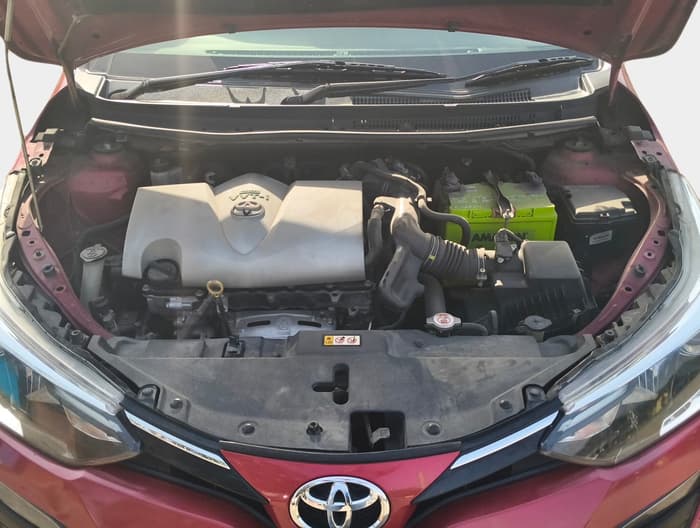 2018 Toyota YARIS VX CVT, Petrol, Automatic, 68,525 km, exterior