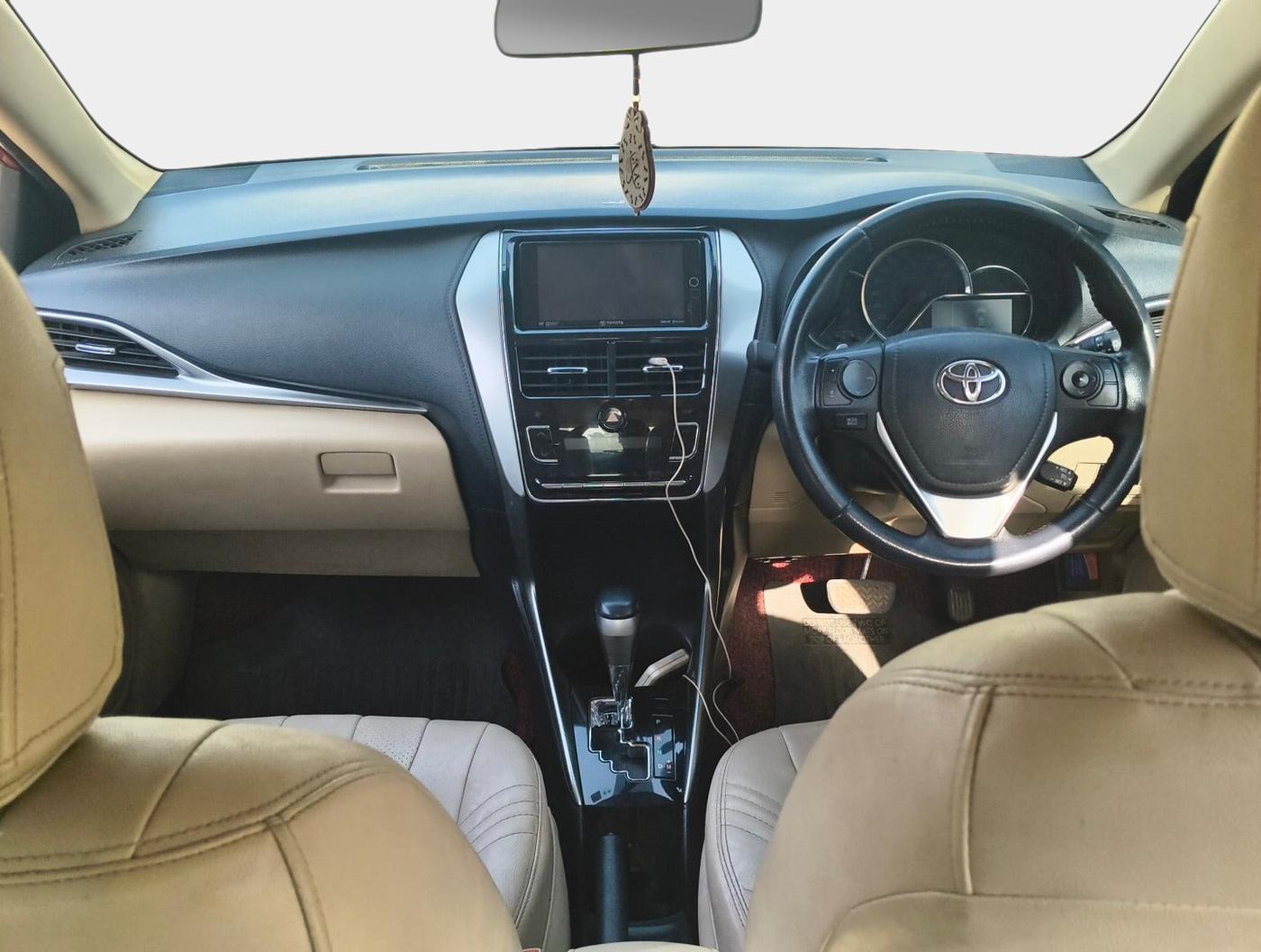 2018 Toyota YARIS VX CVT, Petrol, Automatic, 68,525 km, interior