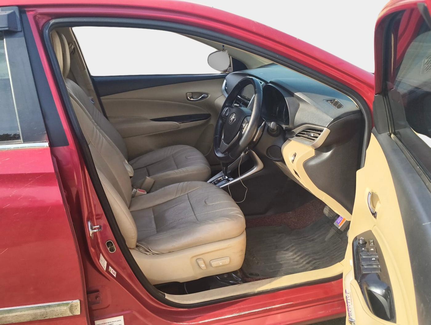 2018 Toyota YARIS VX CVT, Petrol, Automatic, 68,525 km, interior