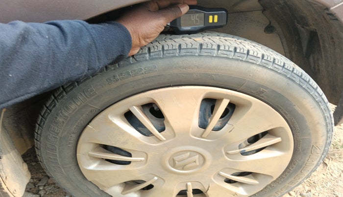 2010 Maruti Zen Estilo VXI, Petrol, Manual, 1,07,562 km, tyre