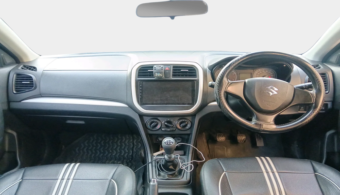 2020 Maruti Vitara Brezza LXI, Petrol, Manual, 83,732 km, interior