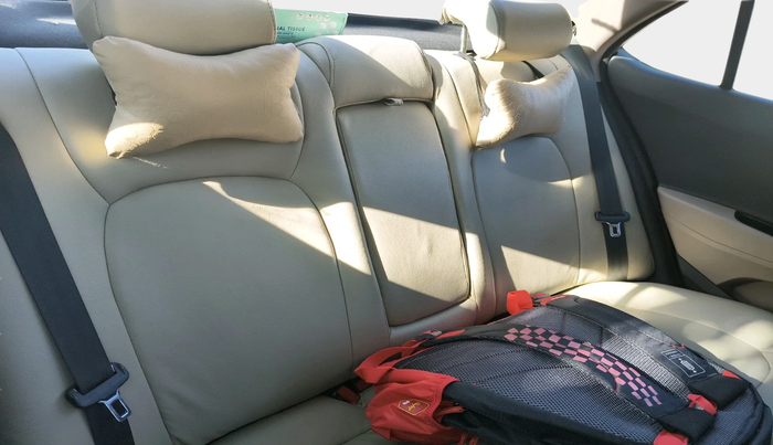 2015 Hyundai Xcent S 1.2, Petrol, Manual, 1,19,186 km, interior