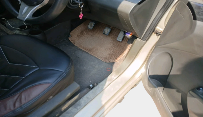 2012 Chevrolet Beat LT PETROL, Petrol, Manual, 86,768 km, interior