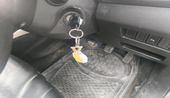 2017 Maruti Baleno DELTA PETROL 1.2, Petrol, Manual, 1,41,578 km, interior