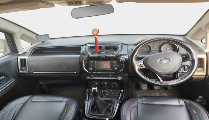 2017 Tata Hexa XM 4X2 7 STR, Diesel, Manual, 71,422 km, interior