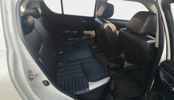 2017 Maruti Swift VDI, Diesel, Manual, 1,22,547 km, interior
