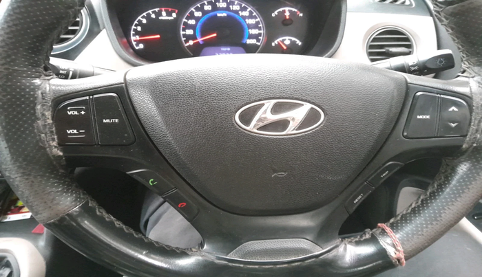 2015 Hyundai Grand i10 SPORTZ 1.1 CRDI, Diesel, Manual, 1,79,162 km, interior