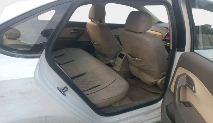 2013 Volkswagen Vento COMFORTLINE DIESEL 1.6, Diesel, Manual, 1,70,093 km, interior