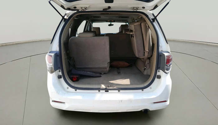 2015 Toyota Fortuner 3.0 4X2 AT, Diesel, Automatic, 2,25,379 km, exterior