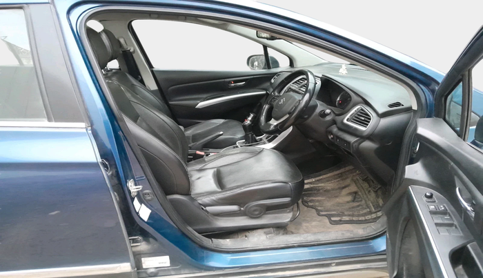 2018 Maruti S Cross ALPHA 1.3, Diesel, Manual, 1,23,995 km, interior