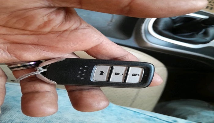 2016 Honda City 1.5L I-DTEC VX, Diesel, Manual, 1,26,084 km, interior