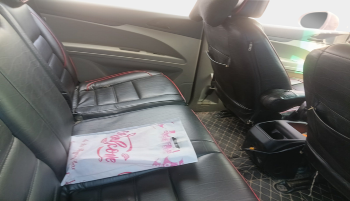 2020 Mahindra MARAZZO M2 8 STR, Diesel, Manual, 99,000 km, interior