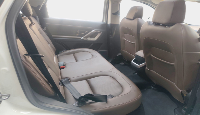 2020 Tata Harrier XZA PLUS 2.0L, Diesel, Automatic, 43,000 km, interior