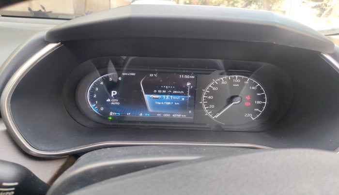 2020 Tata Harrier XZA PLUS 2.0L, Diesel, Automatic, 43,000 km, interior