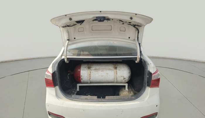 2018 Hyundai Xcent E+, Petrol, Manual, 1,28,313 km, exterior