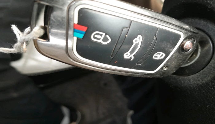 2023 KIA CARENS PREMIUM 1.5 PETROL 7 STR, Petrol, Manual, 73,660 km, interior