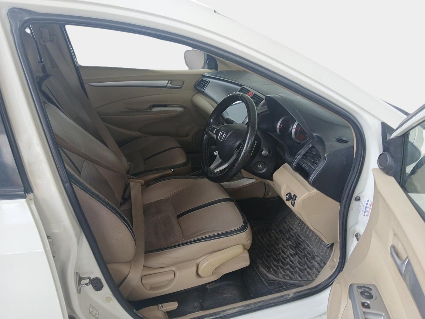 2011 Honda City 1.5L I-VTEC V AT, Petrol, Automatic, 1,13,350 km, interior