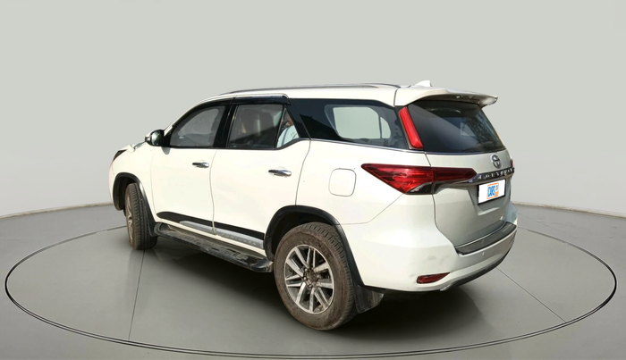 2017 Toyota Fortuner 2.8 4X4 AT, Diesel, Automatic, 1,62,959 km, exterior