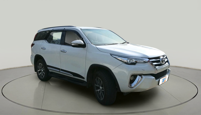 2017 Toyota Fortuner 2.8 4X4 AT, Diesel, Automatic, 1,62,959 km, exterior