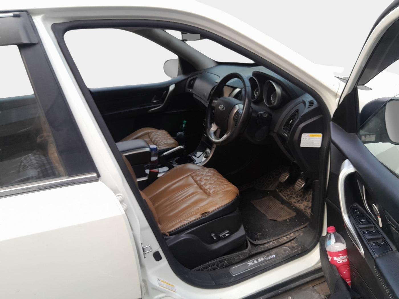 2019 Mahindra XUV500 W11, Diesel, Manual, 92,175 km, interior