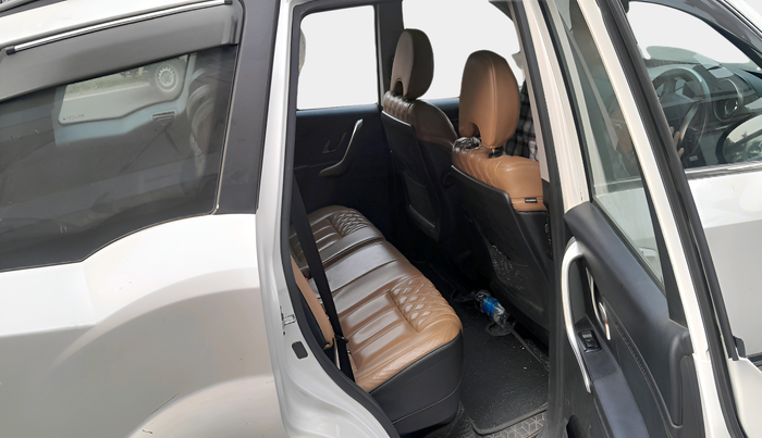 2019 Mahindra XUV500 W11, Diesel, Manual, 92,175 km, interior