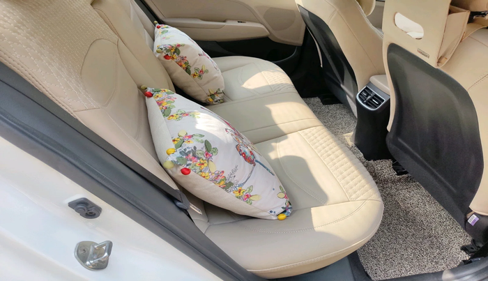 2019 Hyundai New Elantra 2.0 S PETROL, Petrol, Manual, 46,772 km, interior