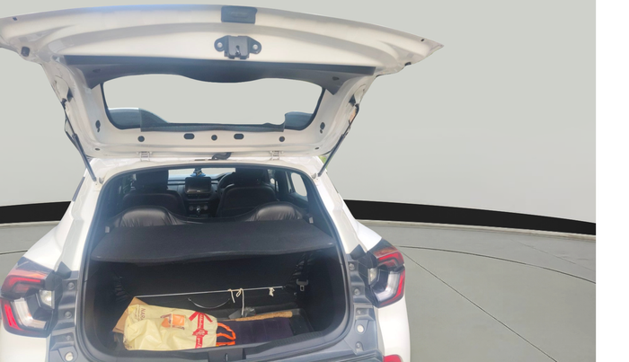 2023 Renault Kiger RXE MT, Petrol, Manual, 15,187 km, exterior