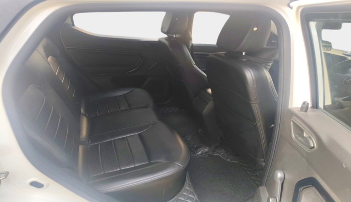 2023 Renault Kiger RXE MT, Petrol, Manual, 15,187 km, interior