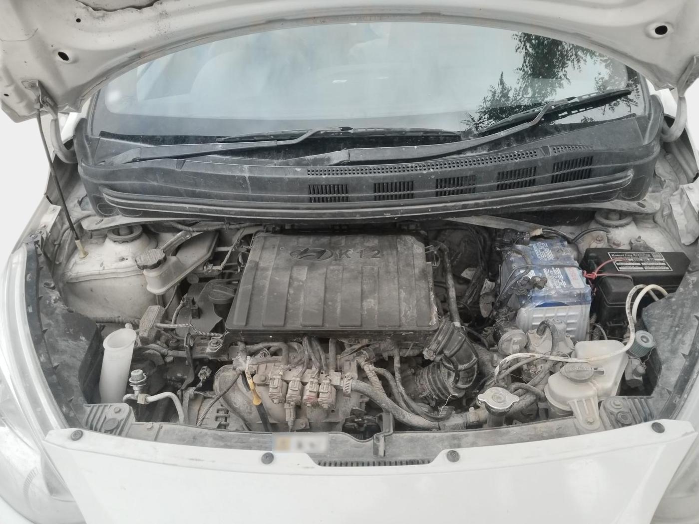 2017 Hyundai Xcent E, Petrol, Manual, 1,57,000 km, exterior