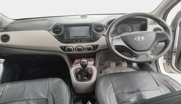 2017 Hyundai Xcent E, Petrol, Manual, 1,55,627 km, interior