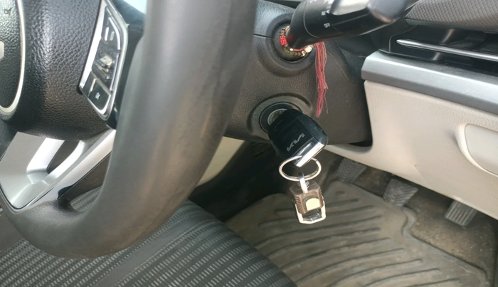 2022 KIA CARENS PRESTIGE 1.5 DIESEL 7 STR, Diesel, Manual, 2,12,614 km, interior