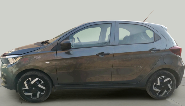 2025 Tata Tiago XM PETROL, Petrol, Manual, 5,582 km, exterior