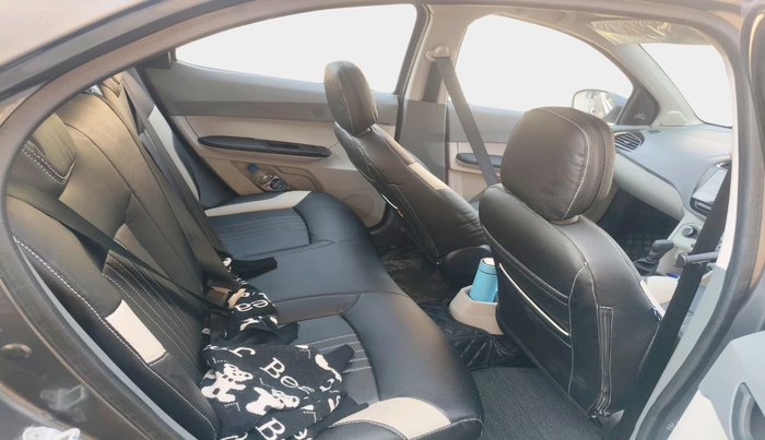 2025 Tata Tiago XM PETROL, Petrol, Manual, 5,582 km, interior