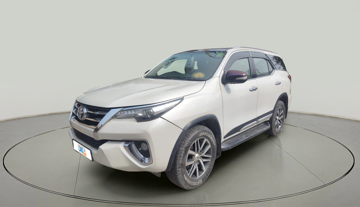 2017 Toyota Fortuner 2.8 4X4 MT, Diesel, Manual, 2,14,422 km, exterior