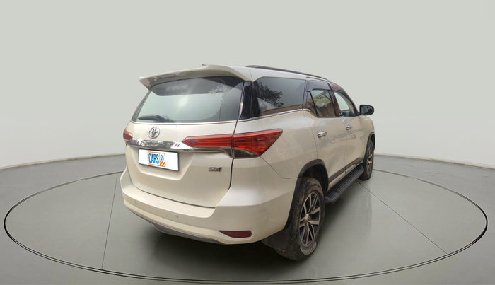 2017 Toyota Fortuner 2.8 4X4 MT, Diesel, Manual, 2,14,422 km, exterior