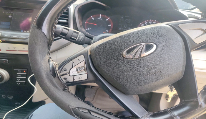 2019 Mahindra XUV300 W6 1.5 DIESEL, Diesel, Manual, 1,27,803 km, interior