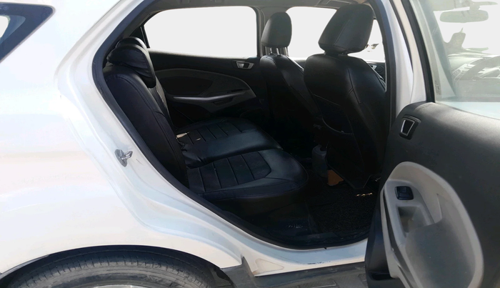 2017 Ford Ecosport TITANIUM 1.5L DIESEL, Diesel, Manual, 1,24,296 km, interior