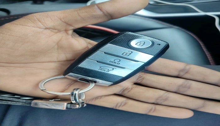 2023 KIA SONET HTX 1.5 AT, Diesel, Automatic, 95,965 km, interior