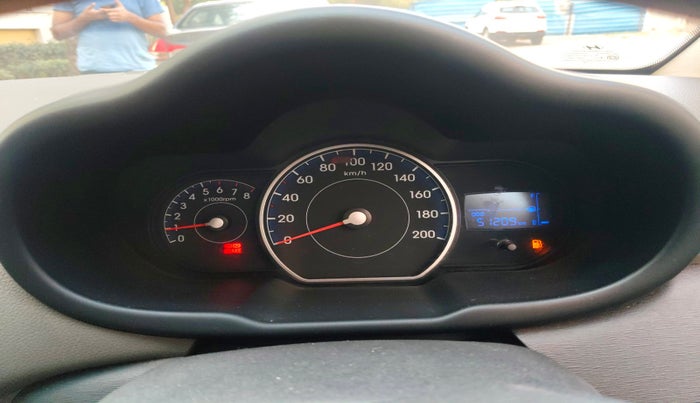 2013 Hyundai i10 SPORTZ 1.1, Petrol, Manual, 51,209 km, interior