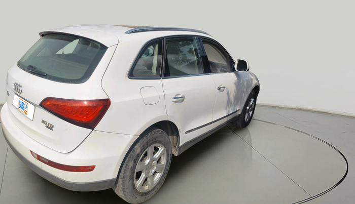 2015 Audi Q5 30 TDI PREMIUM, Diesel, Automatic, 1,06,193 km, exterior