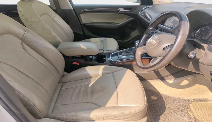 2015 Audi Q5 30 TDI PREMIUM, Diesel, Automatic, 1,06,193 km, interior