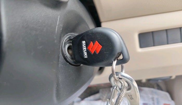 2017 Maruti Dzire VDI, Diesel, Manual, 1,14,761 km, interior